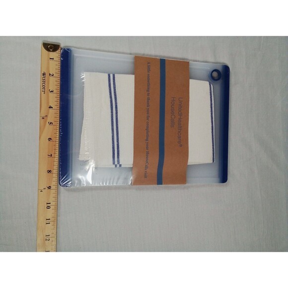 Cutting Board With Kitchen Towel United Healthcare New In Package - Picture 2 of 8
